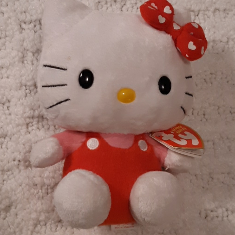 Hello Kitty 6 1/2" Doll